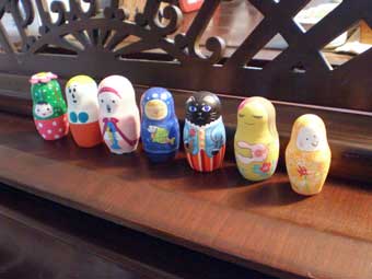 �O���[�v�W�w�V�̐F�ƂV�̉��x